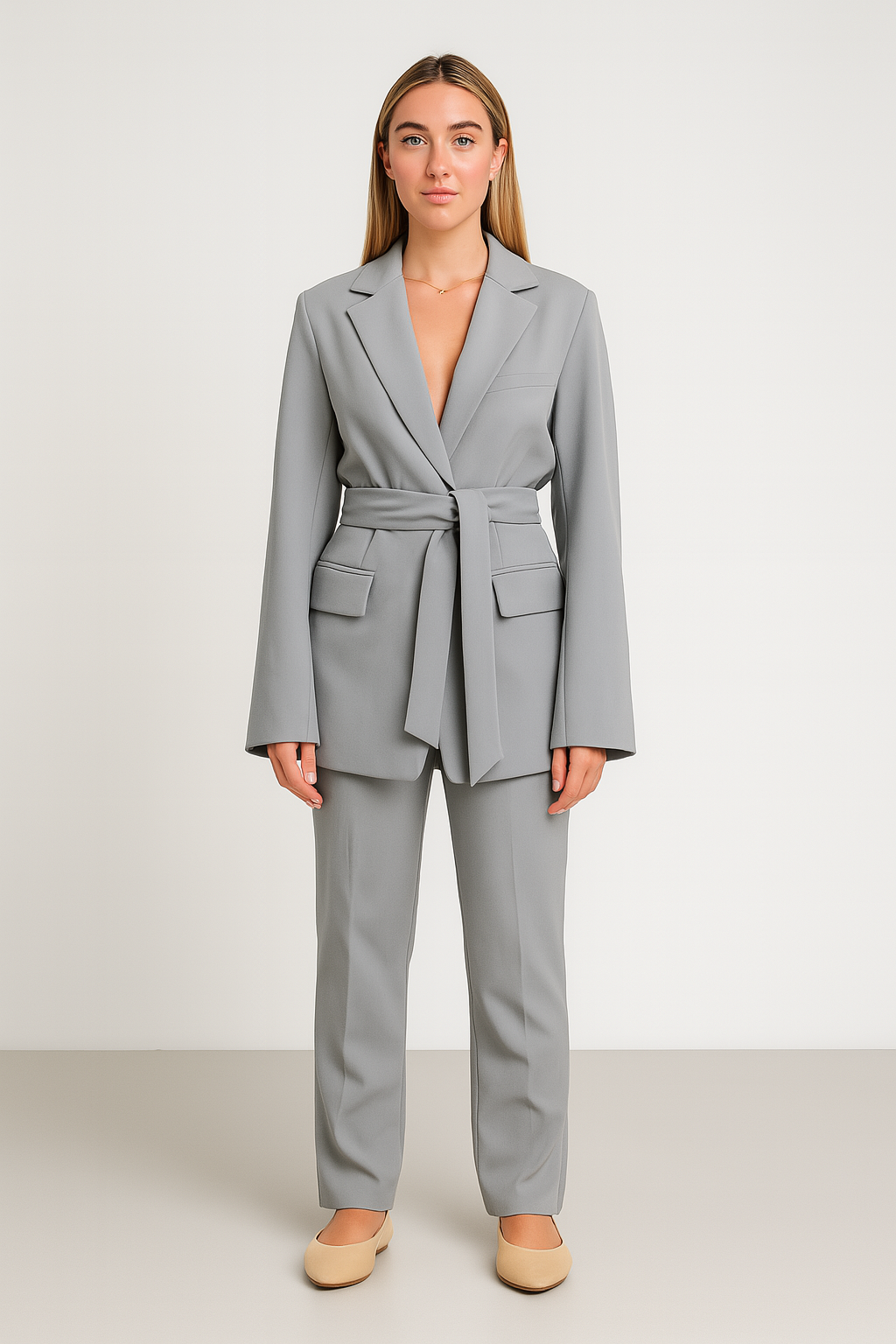 Colbert | Getailleerde Damesblazer met Riemsluiting | NORA