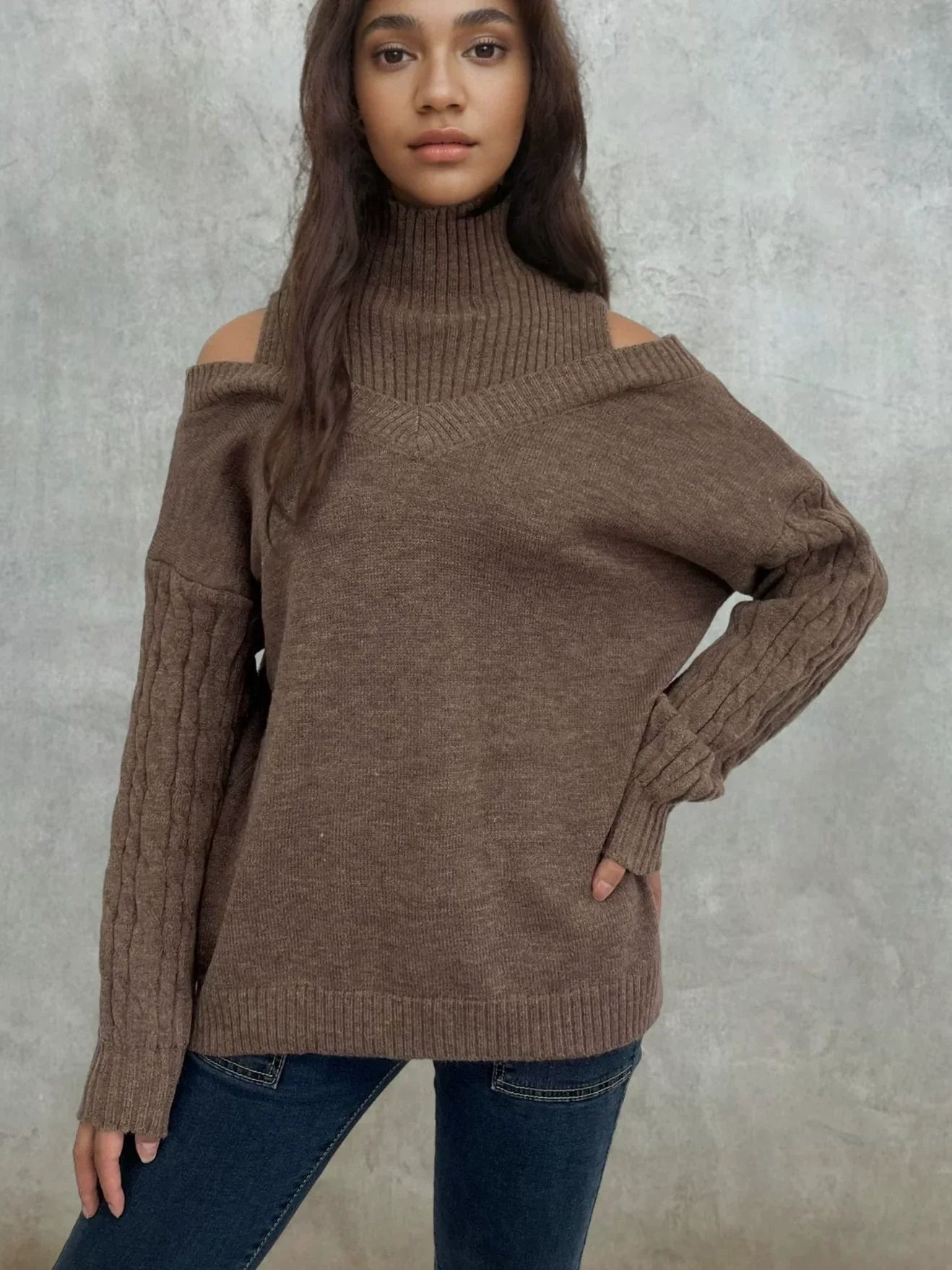 Trui | Cable knit off shoulder met lantern mouw | LEXA