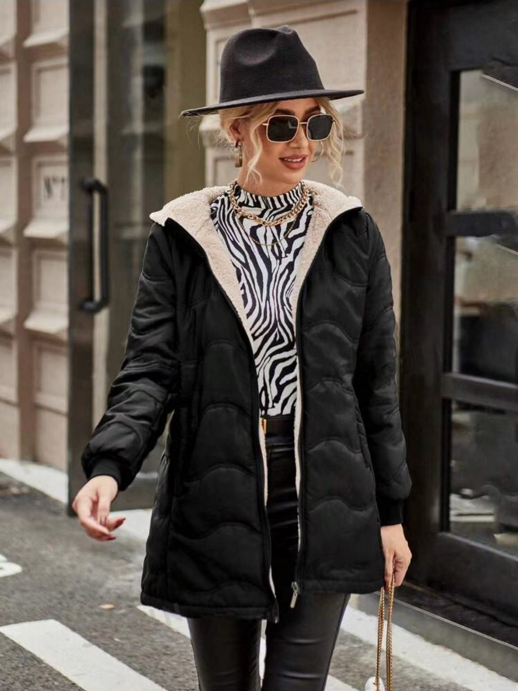 Trenchcoat | Gewatteerde slim fit jas met fleece voering en capuchon | LEXA